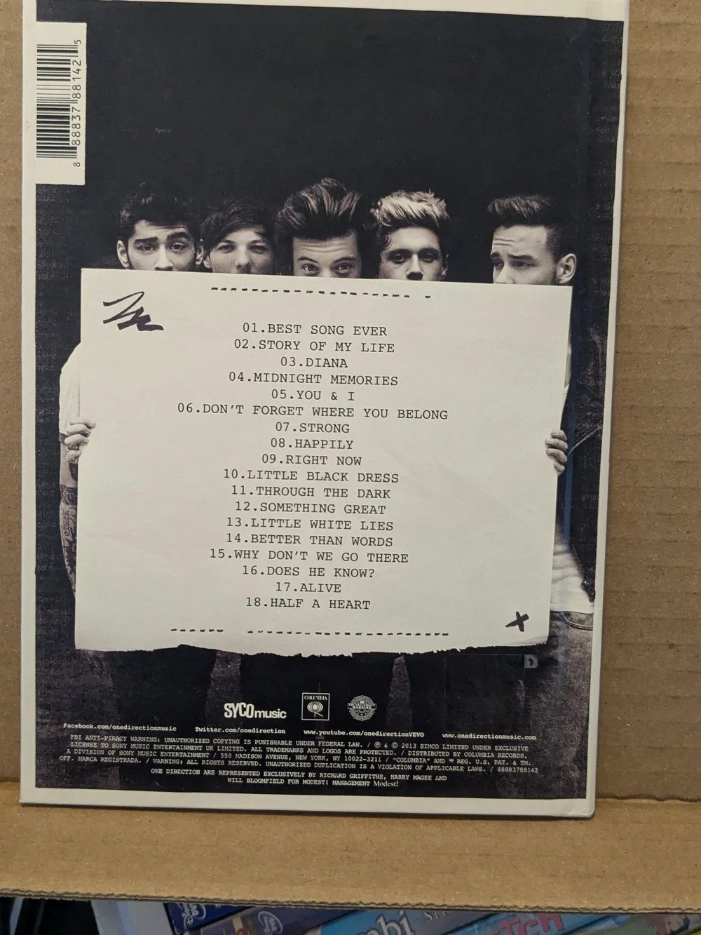 One Direction Midnight Memories Dvd - Picture 2 of 2